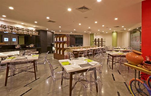 K10 Hotel 바도다라 외부 사진