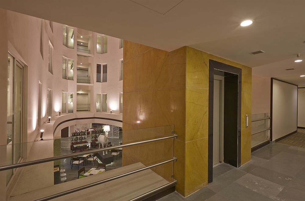 K10 Hotel 바도다라 외부 사진