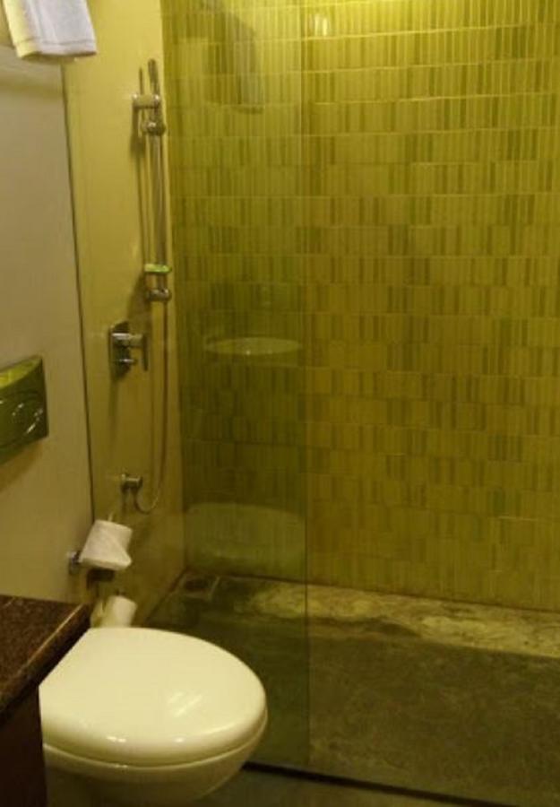 K10 Hotel 바도다라 외부 사진